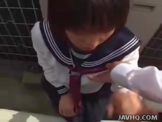 일본의 비탄 에 에이 여학생 옥외 입 재미