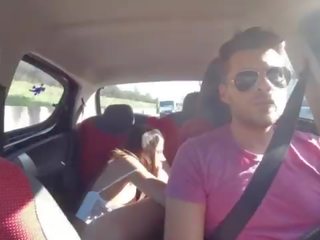 Sahip olan flört video ile çekici lezbiyen genç üzerinde the uber &lpar;baby nicols&rpar;