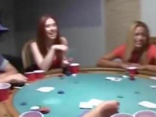 I ri adoleshentët qirje në poker natë