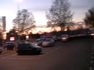 Am ToysRus Parkplatzfick mit 2 Frauen gefickt