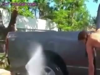 Tini leszbikus autó mosás
