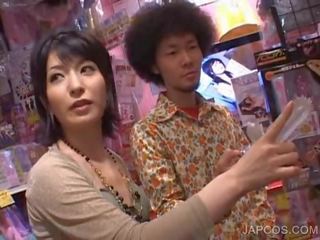 Japanese stunner gets hairy twat vibed in a