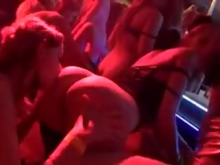 Beruap seksi klub tindakan