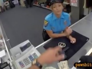 Polizia ufficiale pawns suo fica n scopata